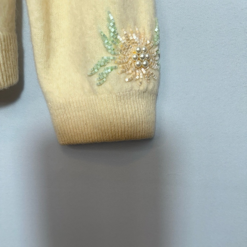 Vintage 1960’s Women’s Size L Angora Wool Beaded Floral Sweater Cardigan Lined - Picture 10 of 16
